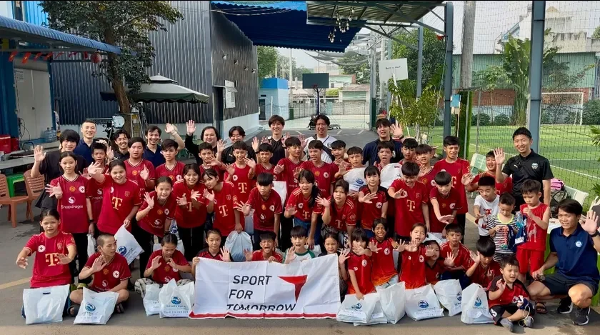 サッカーイベント後の集合写真