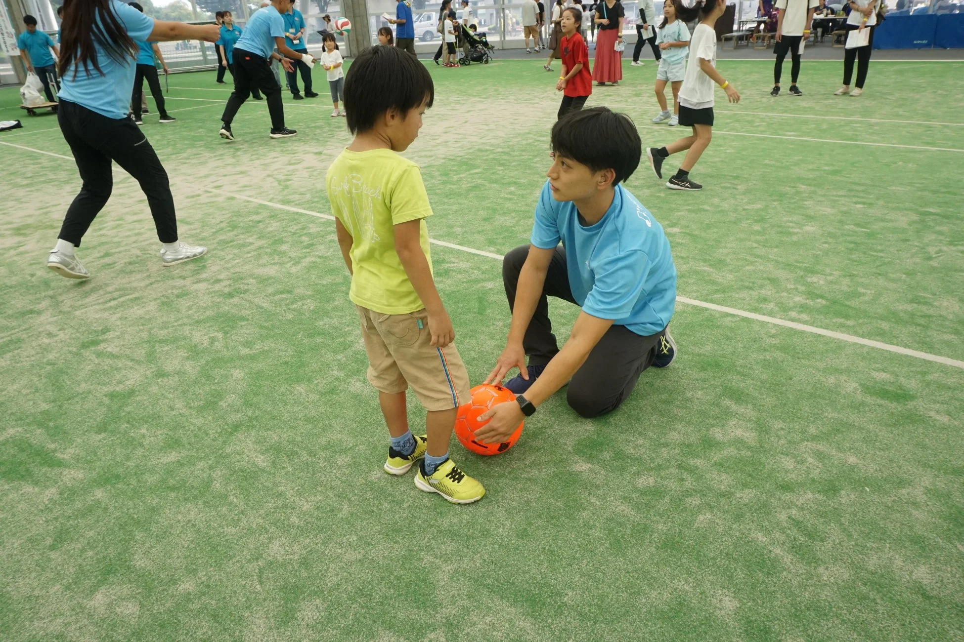 サッカー指導の様子