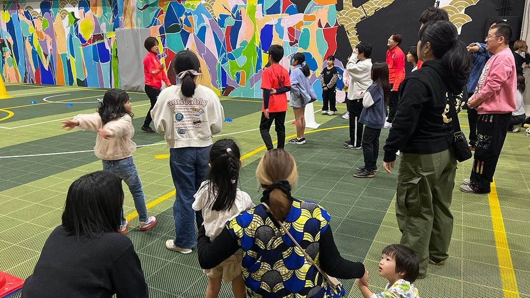 屋内のイベント風景