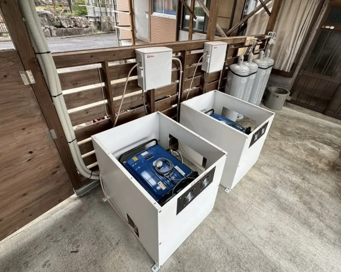 屋外に設置されたELAシリーズ