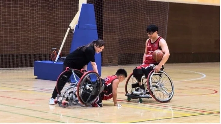 車椅子バスケットボール練習風景