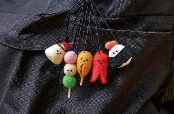 equaltoのチャーム