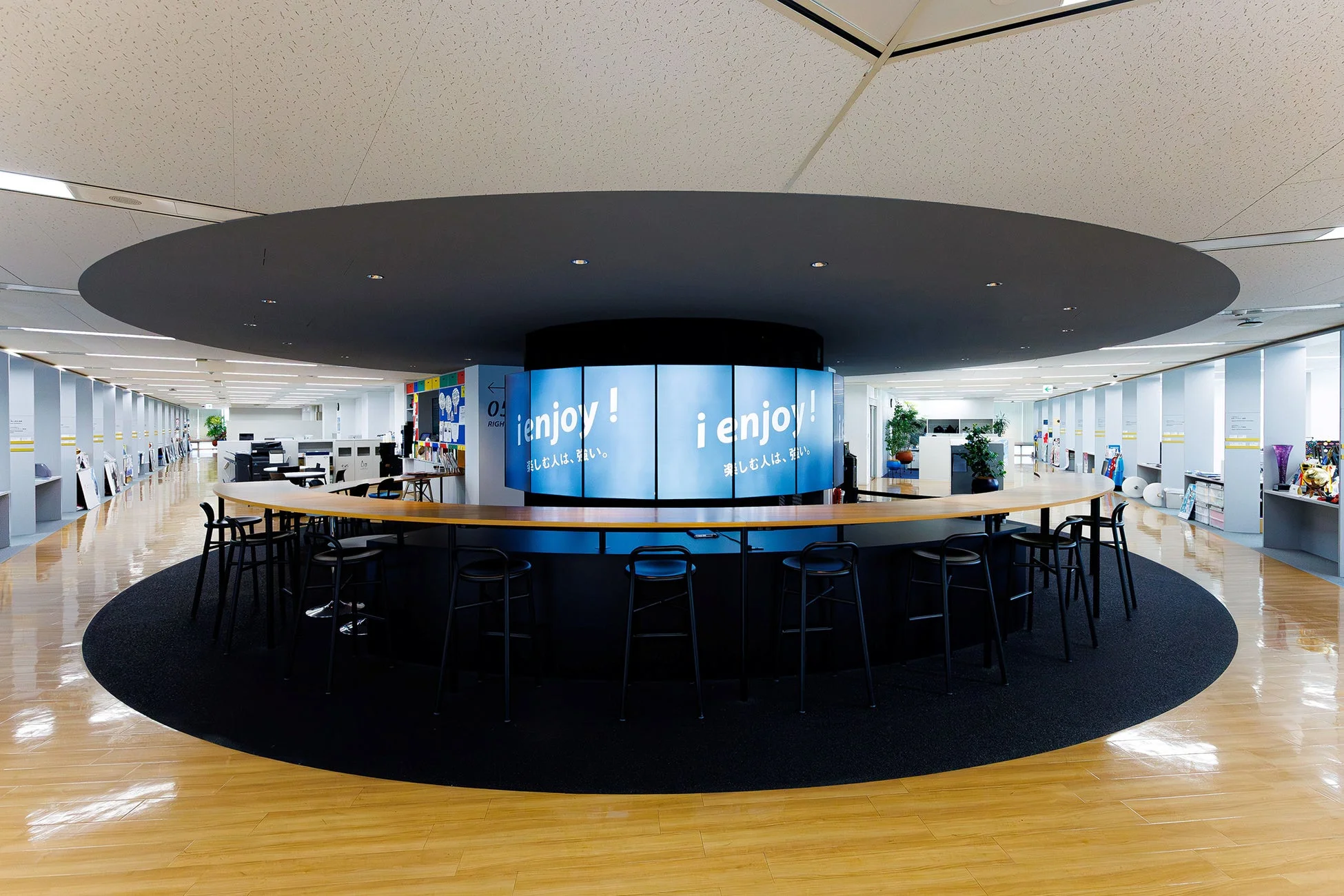 日本財団パラアリーナの内部