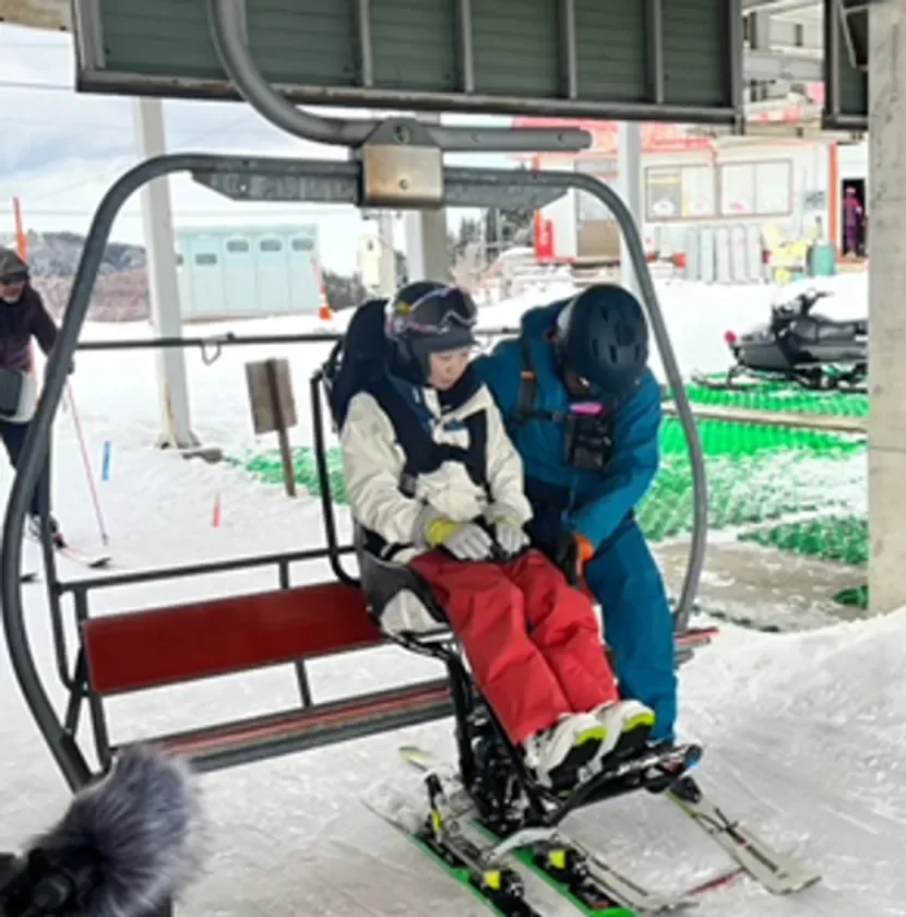 座ったままで乗車