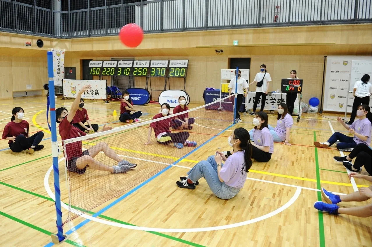 シッティングバレーボール