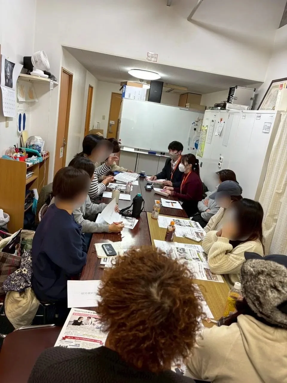 会議や勉強会風景