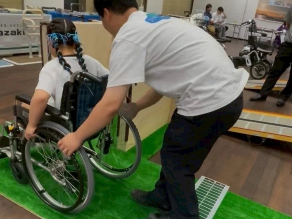車椅子体験の様子