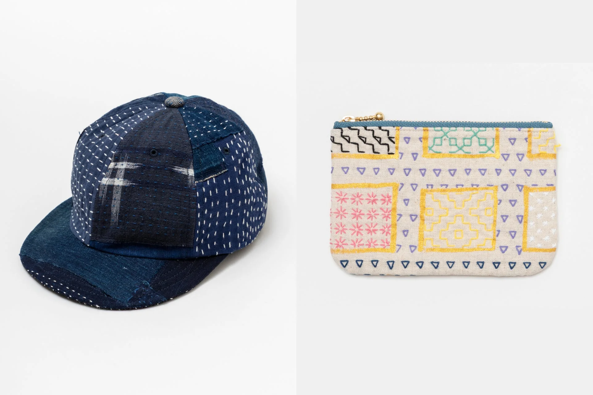 藍色のキャップとポーチ