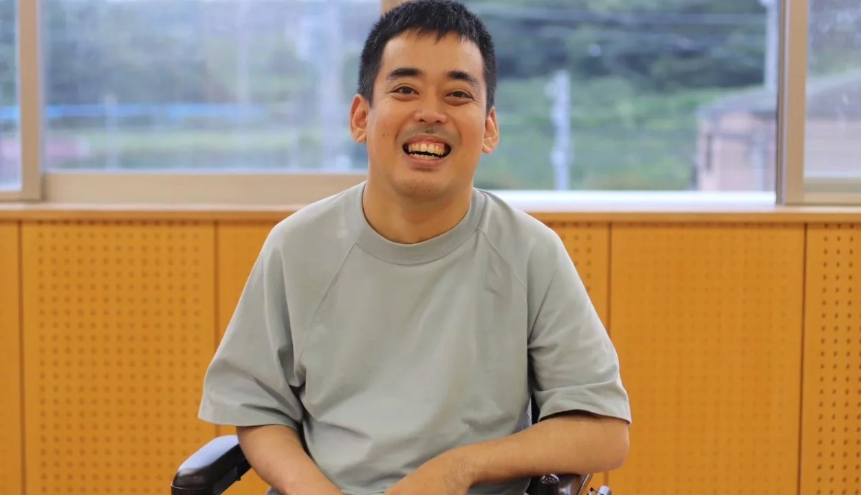 笑顔の男性