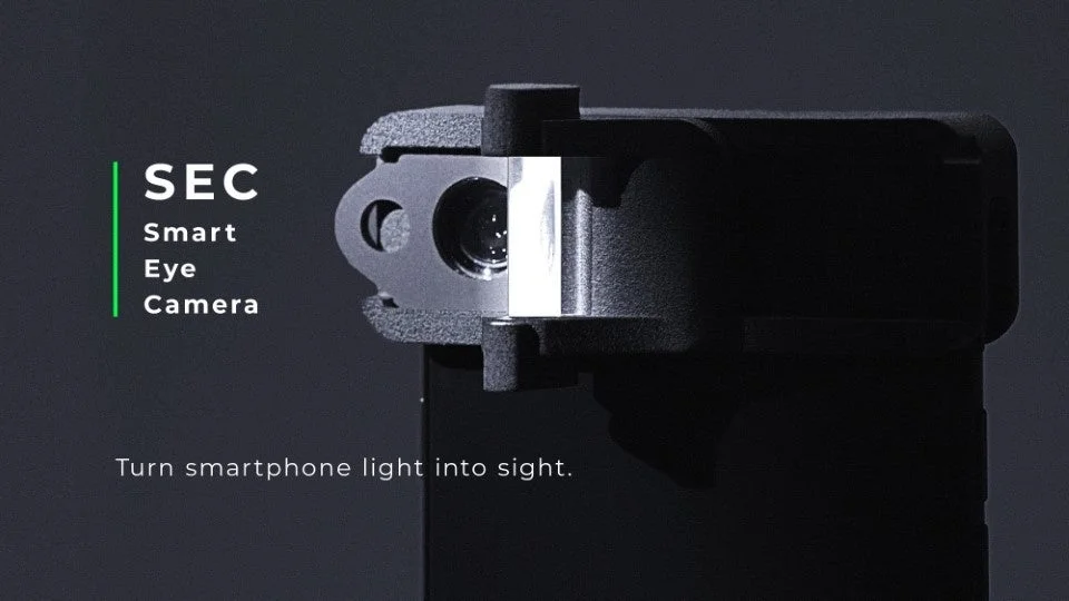 スマートフォンのカメラに取り付けるデバイス「SEC Smart Eye Camera」