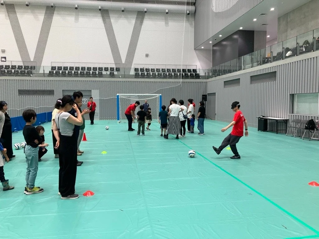 ブラインドサッカー体験の様子