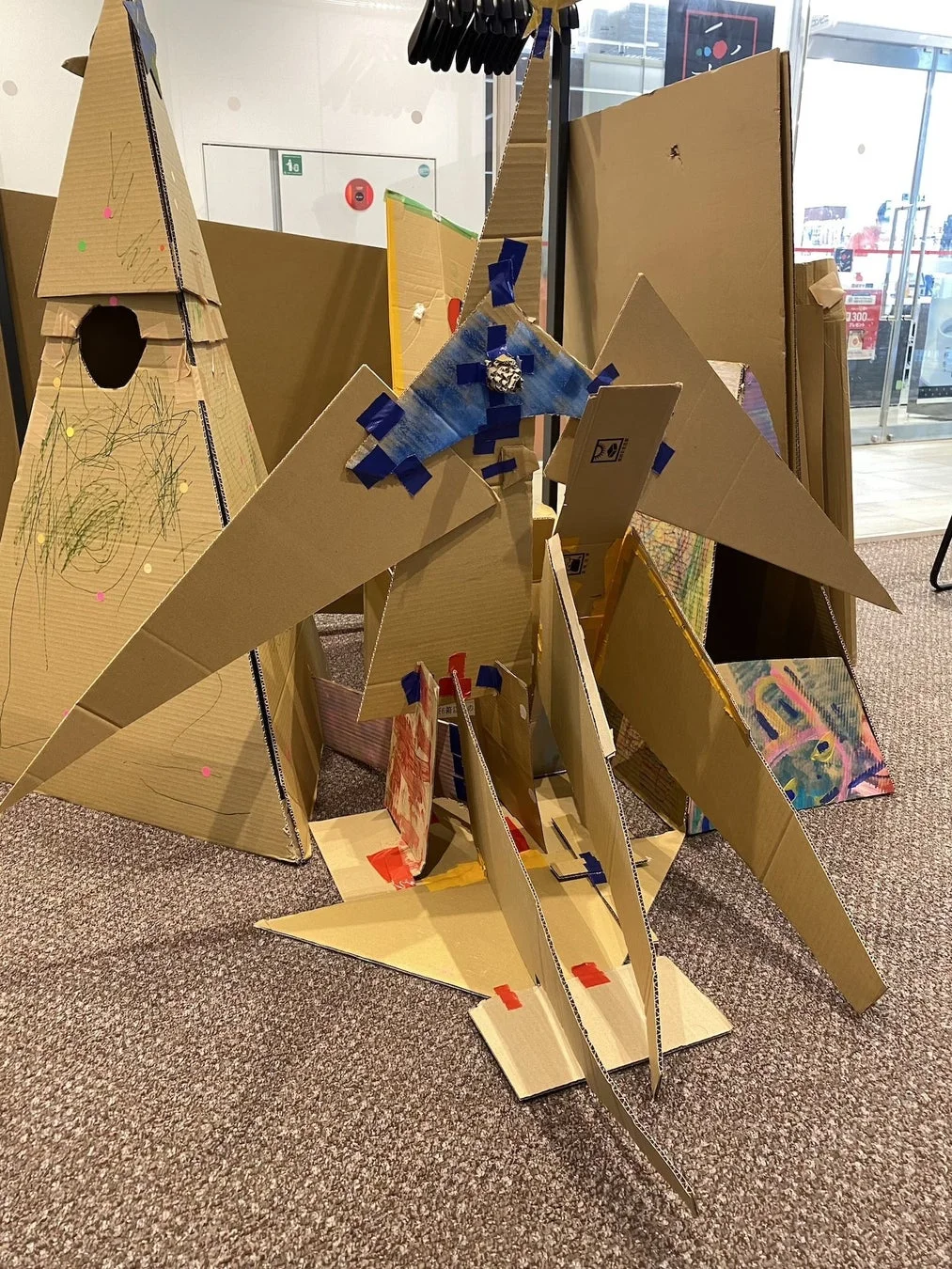 ダンボールの立体作品