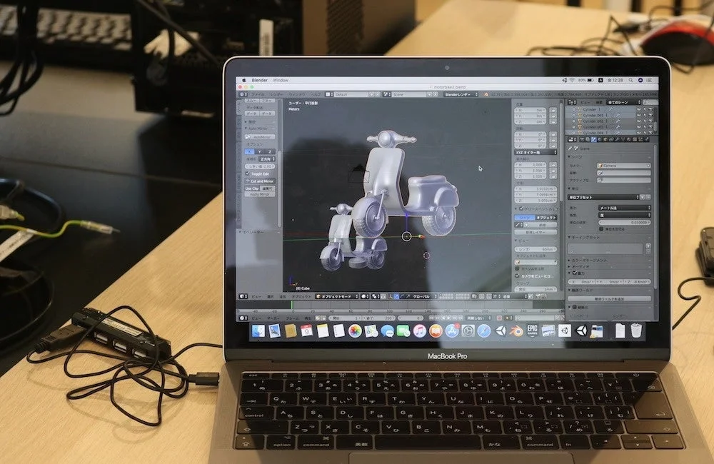 MacBook Pro、Blender、3Dモデリング